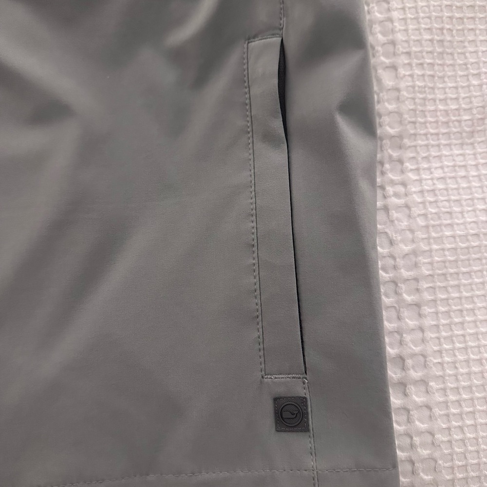 NWT Vineyard Vines Men's Gray Vest - Picture 7 of 11